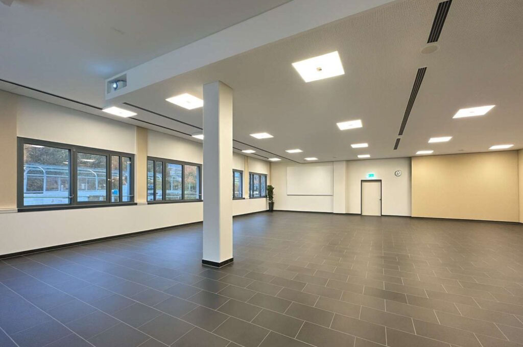 Moderne und hochwertig ausgestattete Praxisfläche mit 393 qm – Bild 3
